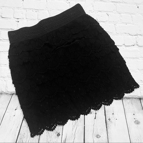 Layered Black Skirt - Picture 1 of 2